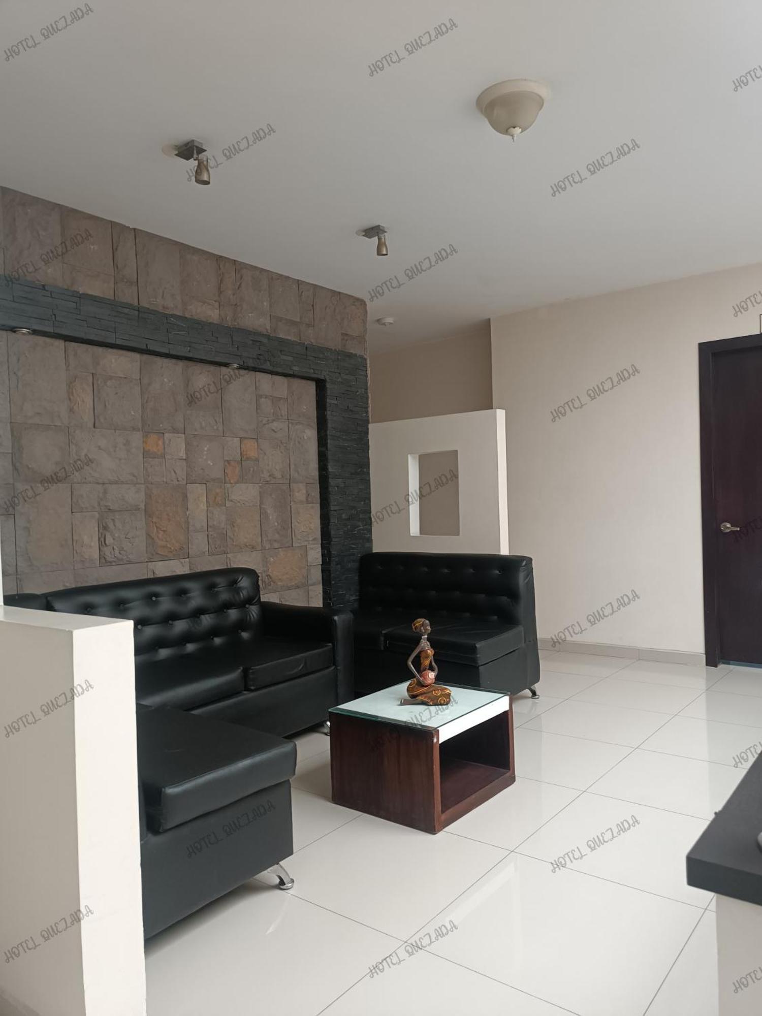 Hotel Quezada Hermanos Santo Domingo de los Colorados Extérieur photo