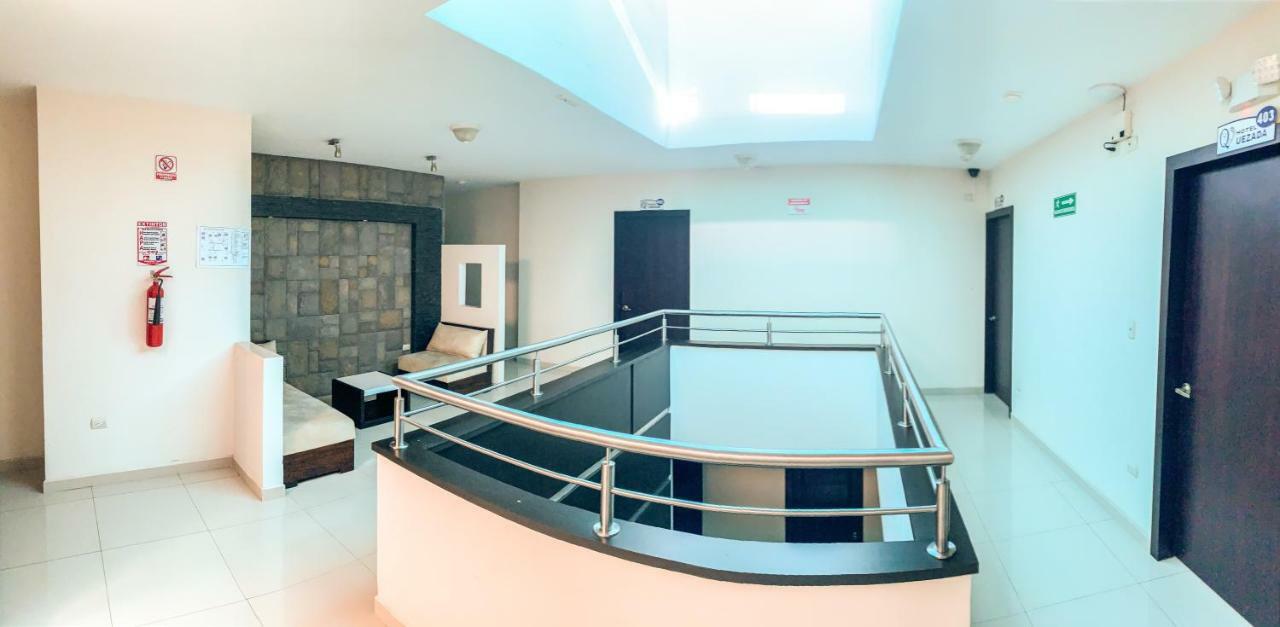 Hotel Quezada Hermanos Santo Domingo de los Colorados Extérieur photo
